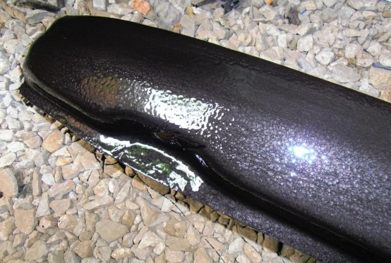 Вид молотковой краски Hammerait на окрашенной поверхности Вид молотковой краски Hammerait на окрашенной поверхности