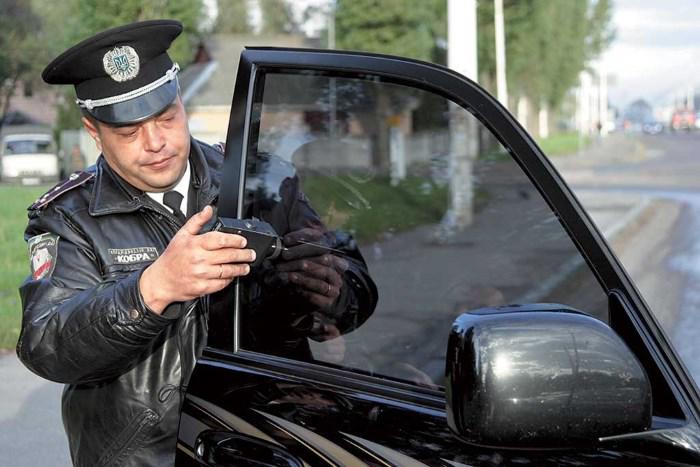 Замер светопропускаемости стекла Замер светопропускаемости стекла